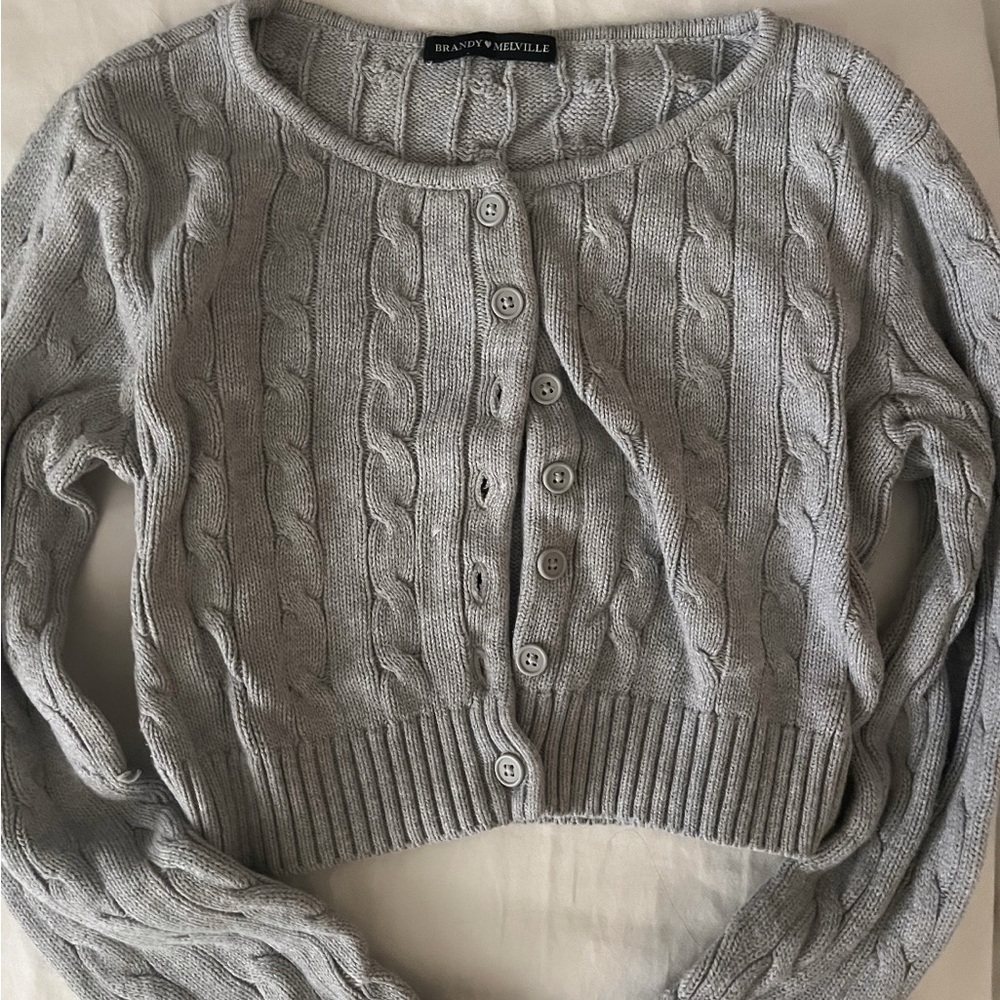 Sweater in Light Gray Brandy Melville